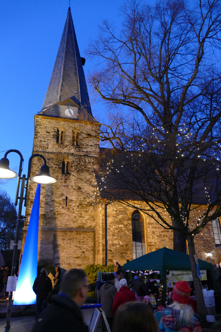 tl_files/standard/bilder/Aktivitaeten/Weihnachtsmarkt/Weihnachtsmarkt_2016_kirche.jpg